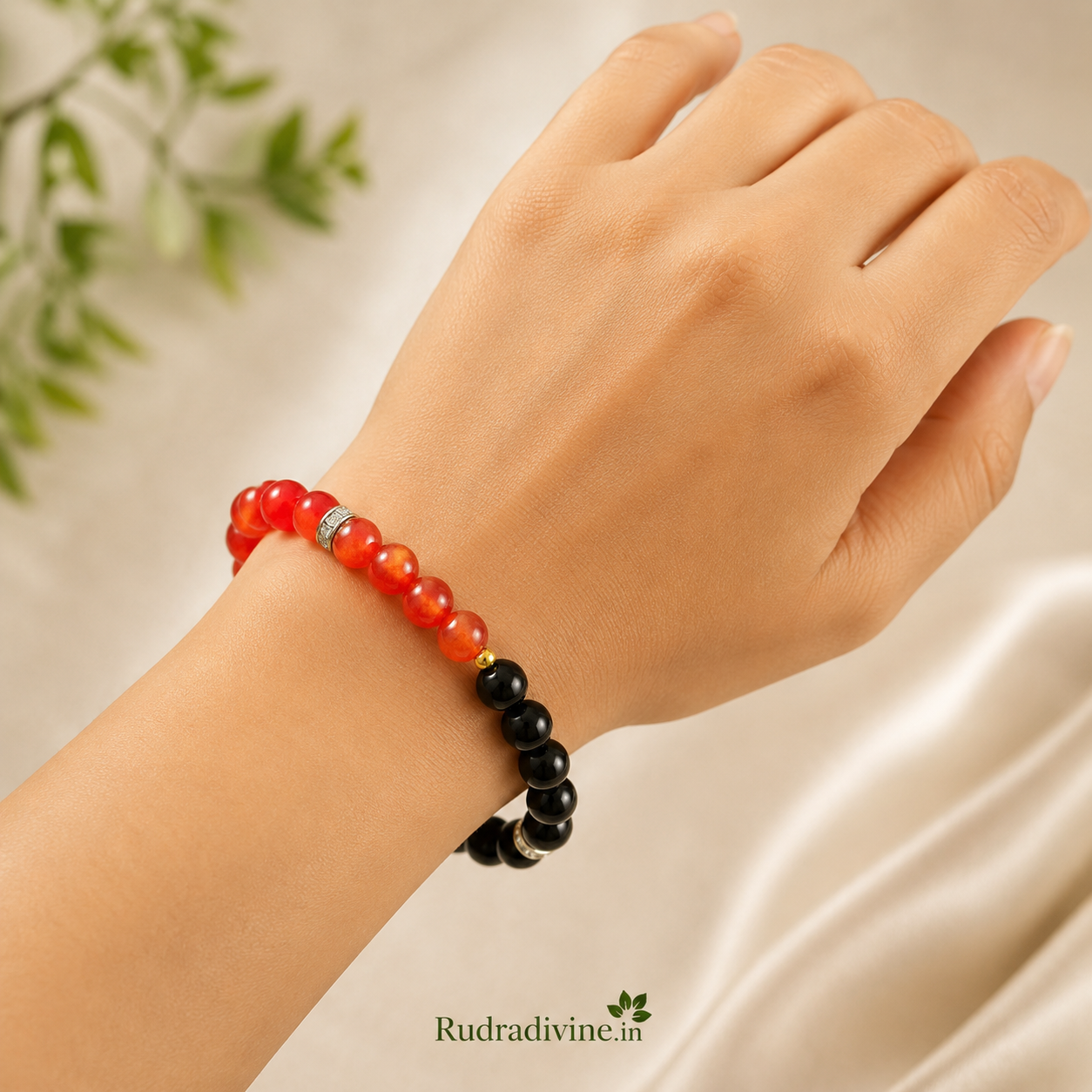 Hessonite & Black Agate Bracelet with natural Gomed and Hakik 8MM beads, Lab Certified by Rudra Divine for traditional spiritual and astrological use.